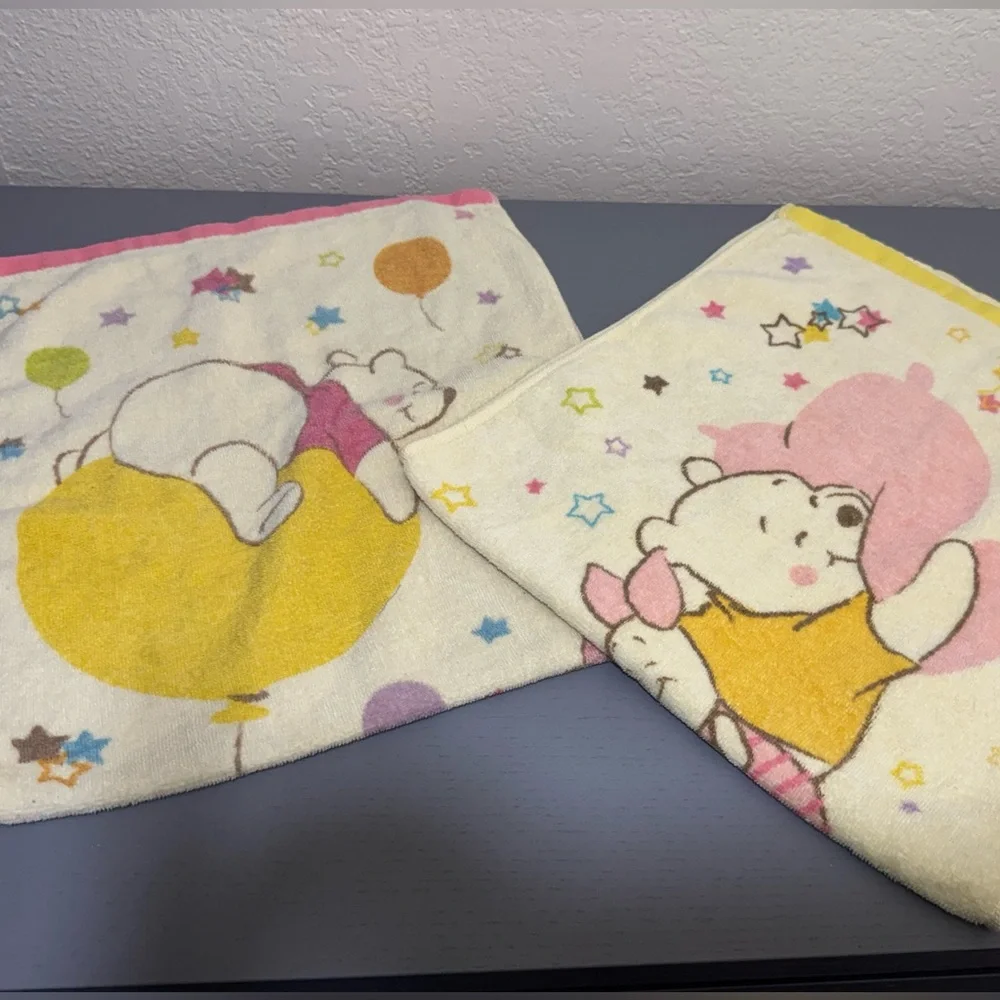 Set of 2 Winnie the Pooh Hand Towels